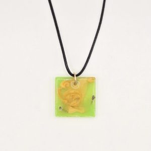 Handmade dry flowers resin necklace