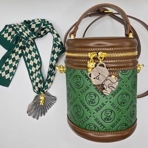 handmade necklace with set bag